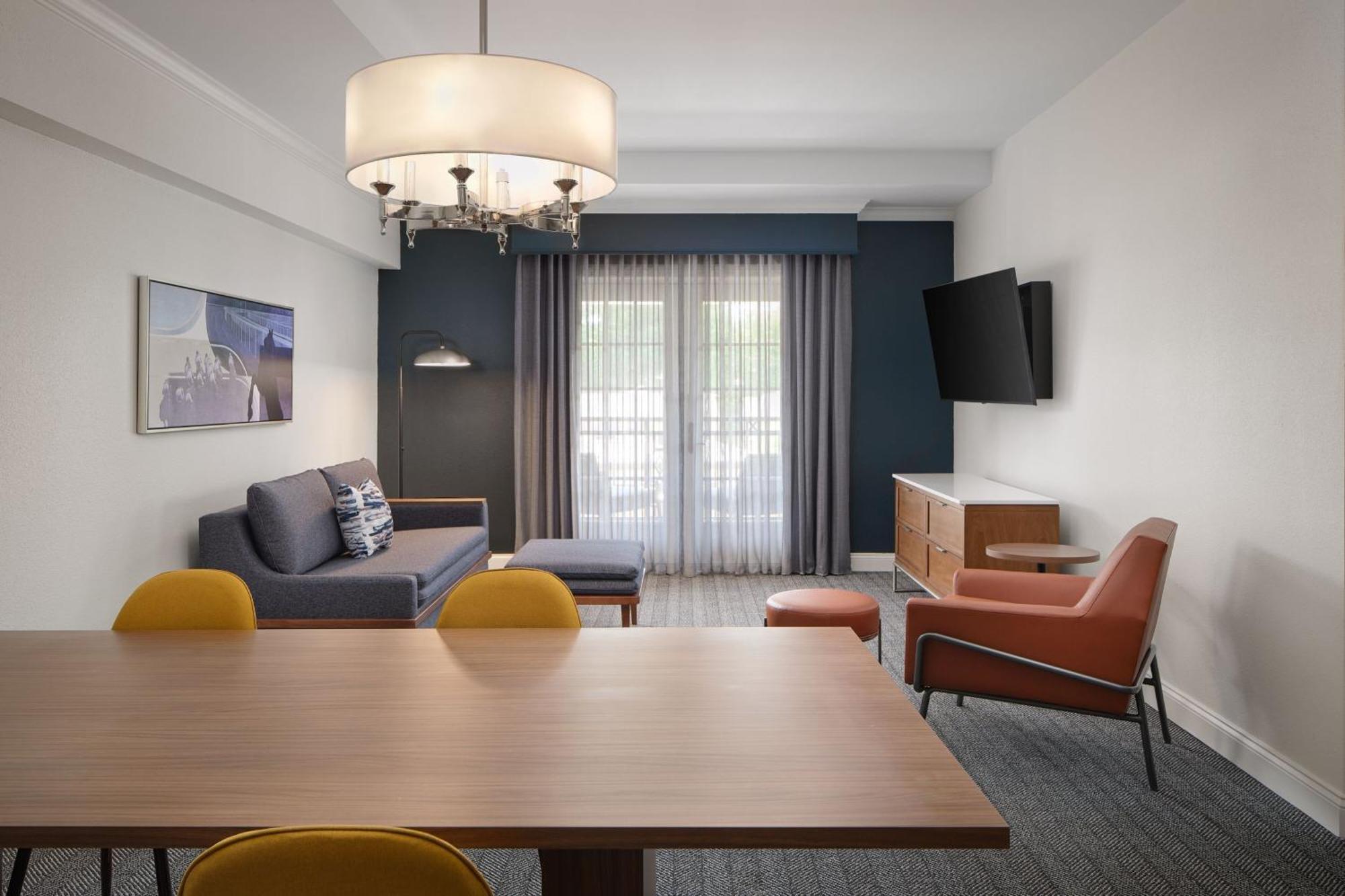 Courtyard By Marriott Saratoga Springs Hotel Exterior photo