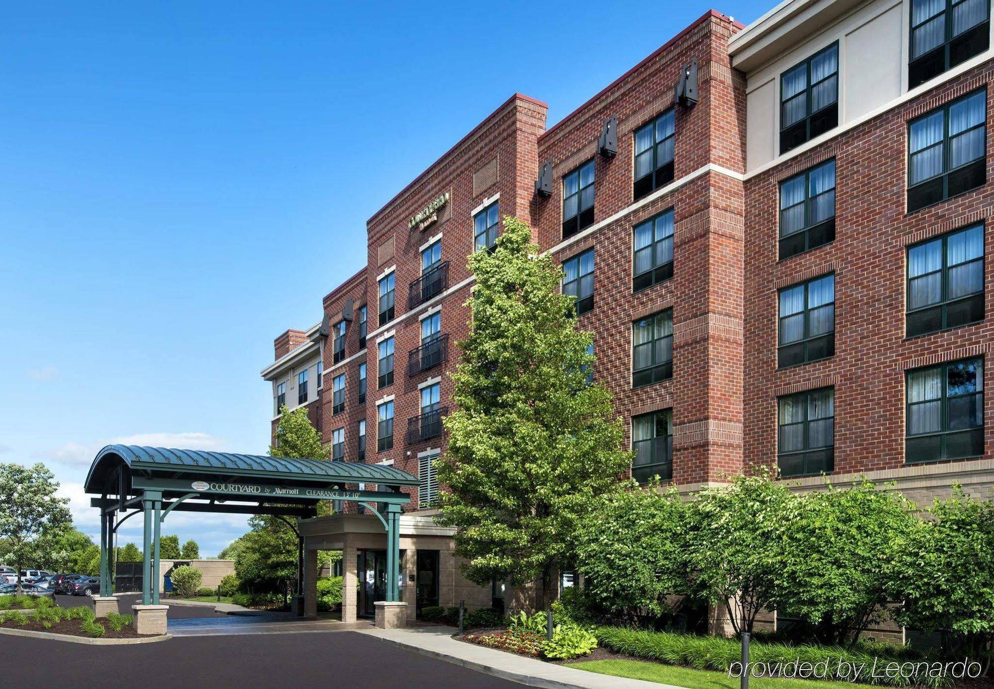 Courtyard By Marriott Saratoga Springs Hotel Exterior photo
